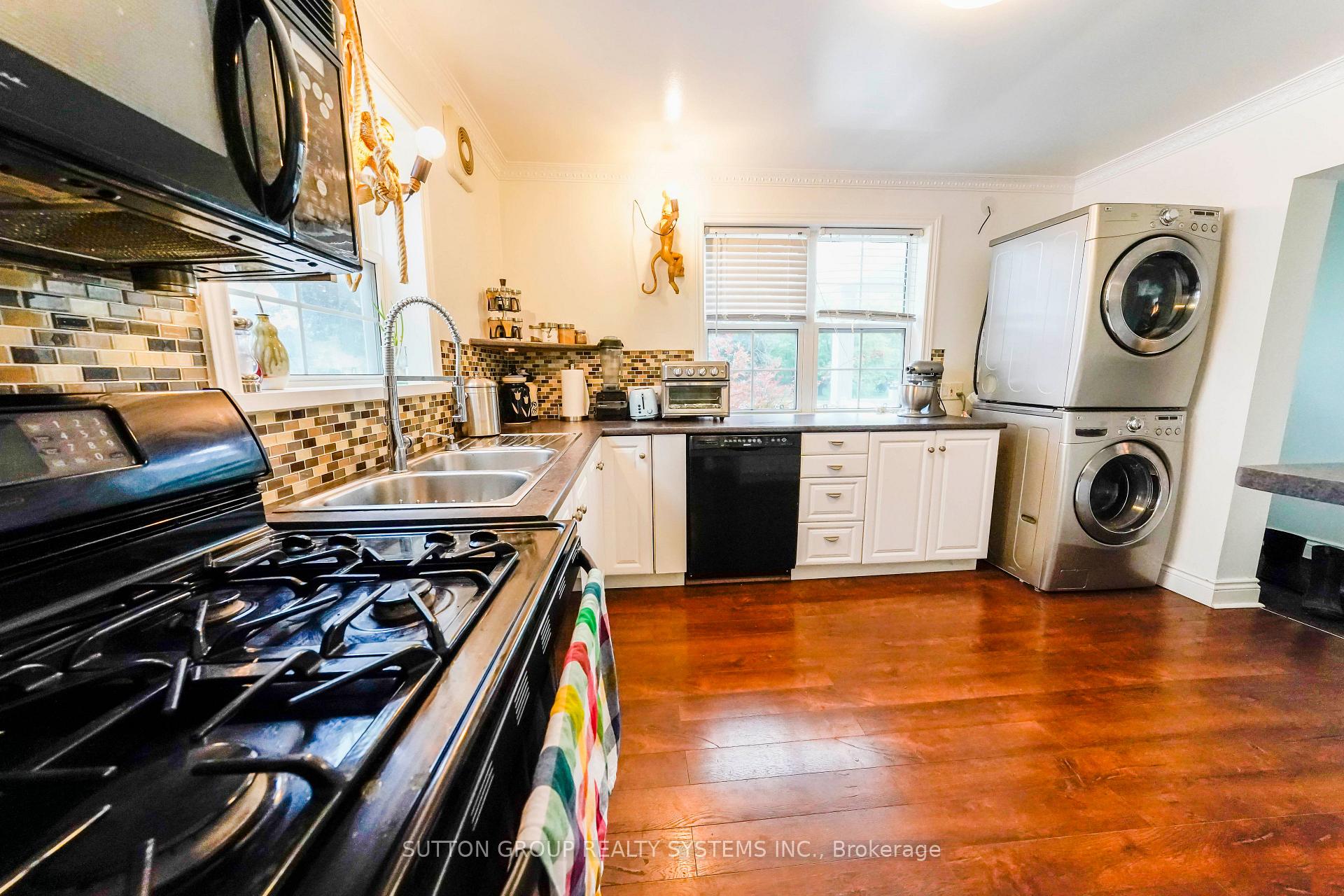 Photo 19 of Unit Upper, 684 Birchmount Road, Scarborough, Clairlea-Birchmount — HOMEH