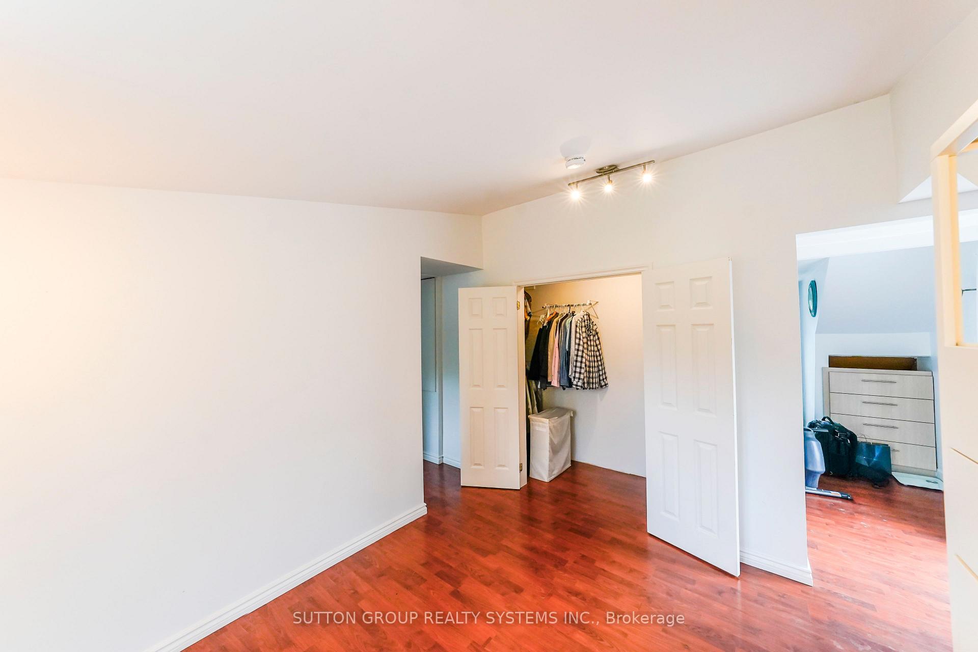 Photo 23 of Unit Upper, 684 Birchmount Road, Scarborough, Clairlea-Birchmount — HOMEH