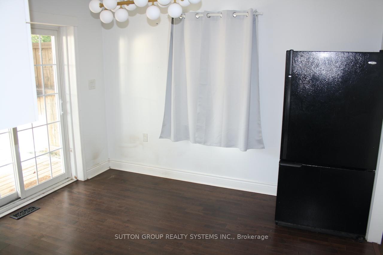 Photo 34 of Unit Upper, 684 Birchmount Road, Scarborough, Clairlea-Birchmount — HOMEH