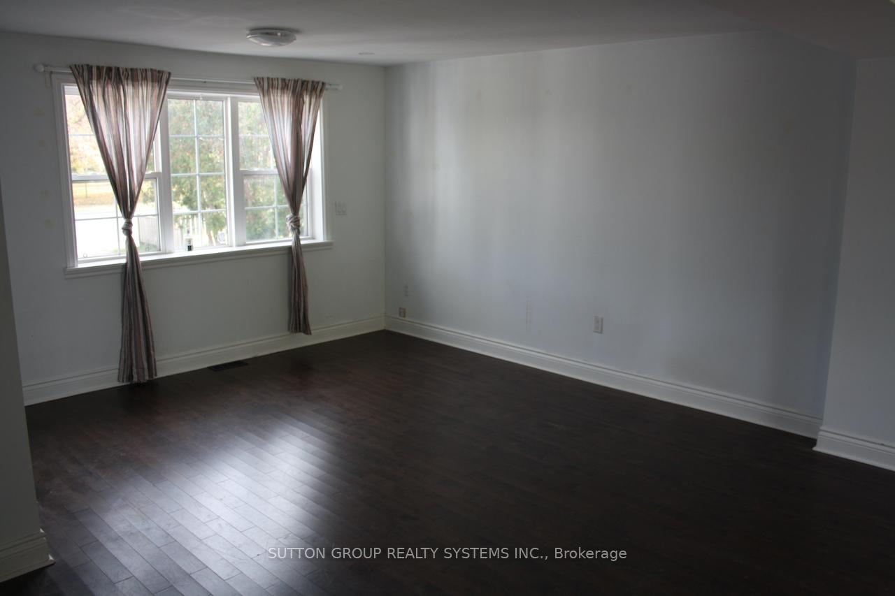 Photo 35 of Unit Upper, 684 Birchmount Road, Scarborough, Clairlea-Birchmount — HOMEH