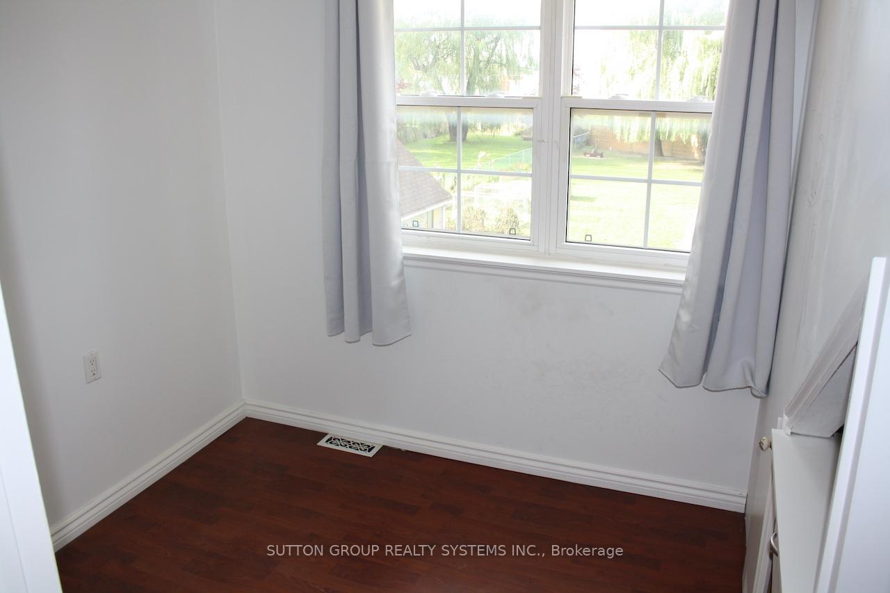 Photo 36 of Unit Upper, 684 Birchmount Road, Scarborough, Clairlea-Birchmount — HOMEH