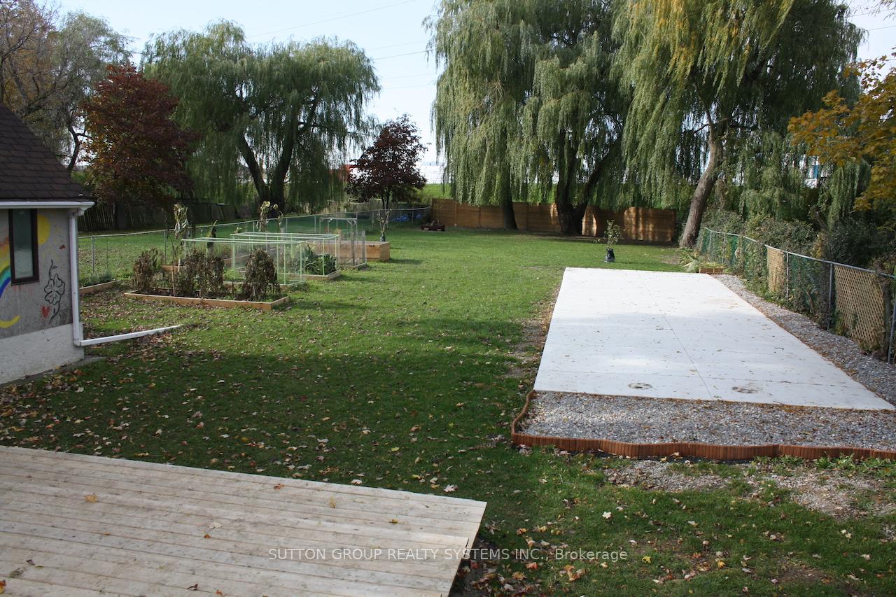 Photo 38 of Unit Upper, 684 Birchmount Road, Scarborough, Clairlea-Birchmount — HOMEH