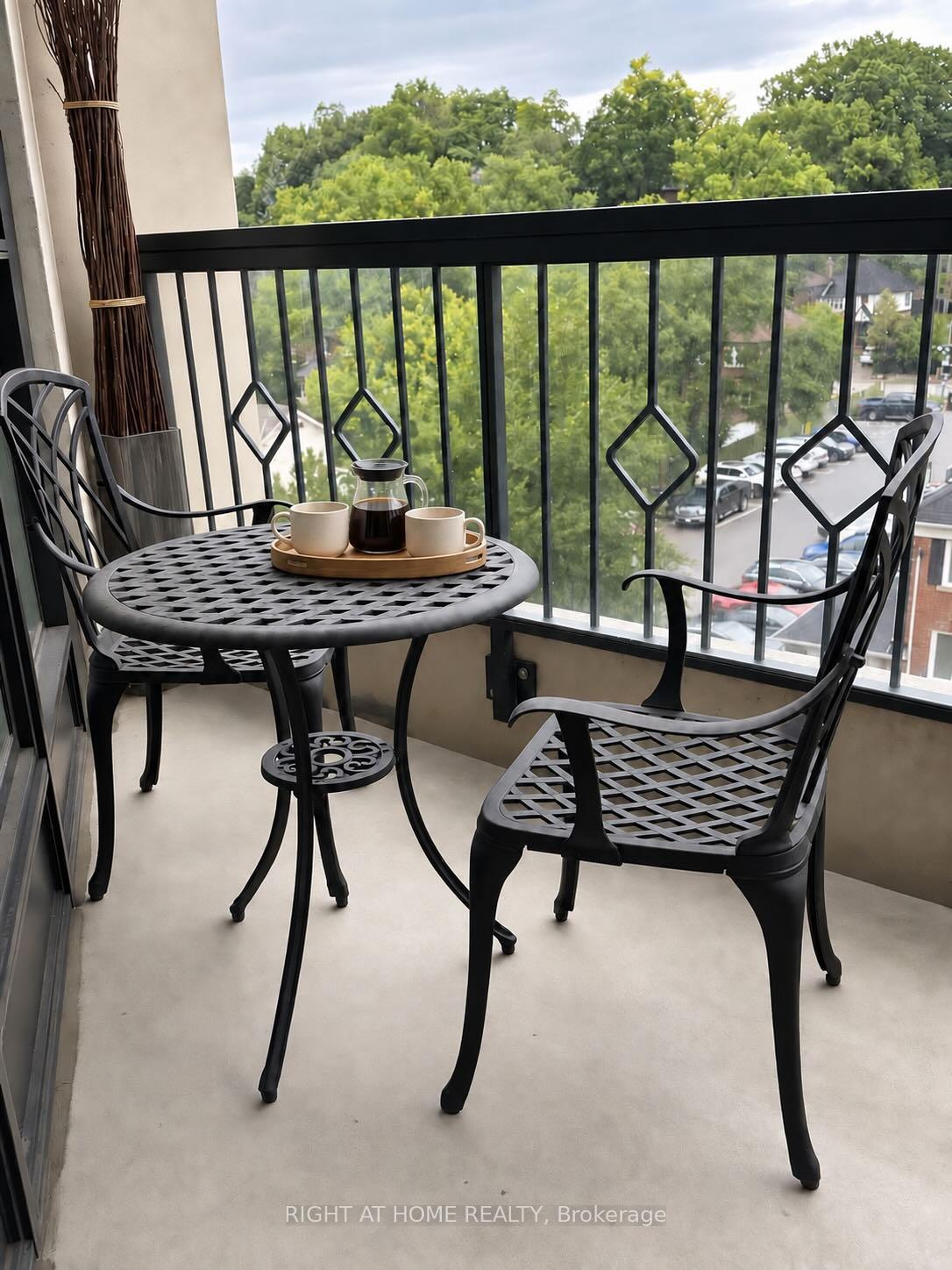 Photo 2 of Unit 404, 2 Old Mill Drive, Toronto, High Park-Swansea — HOMEH