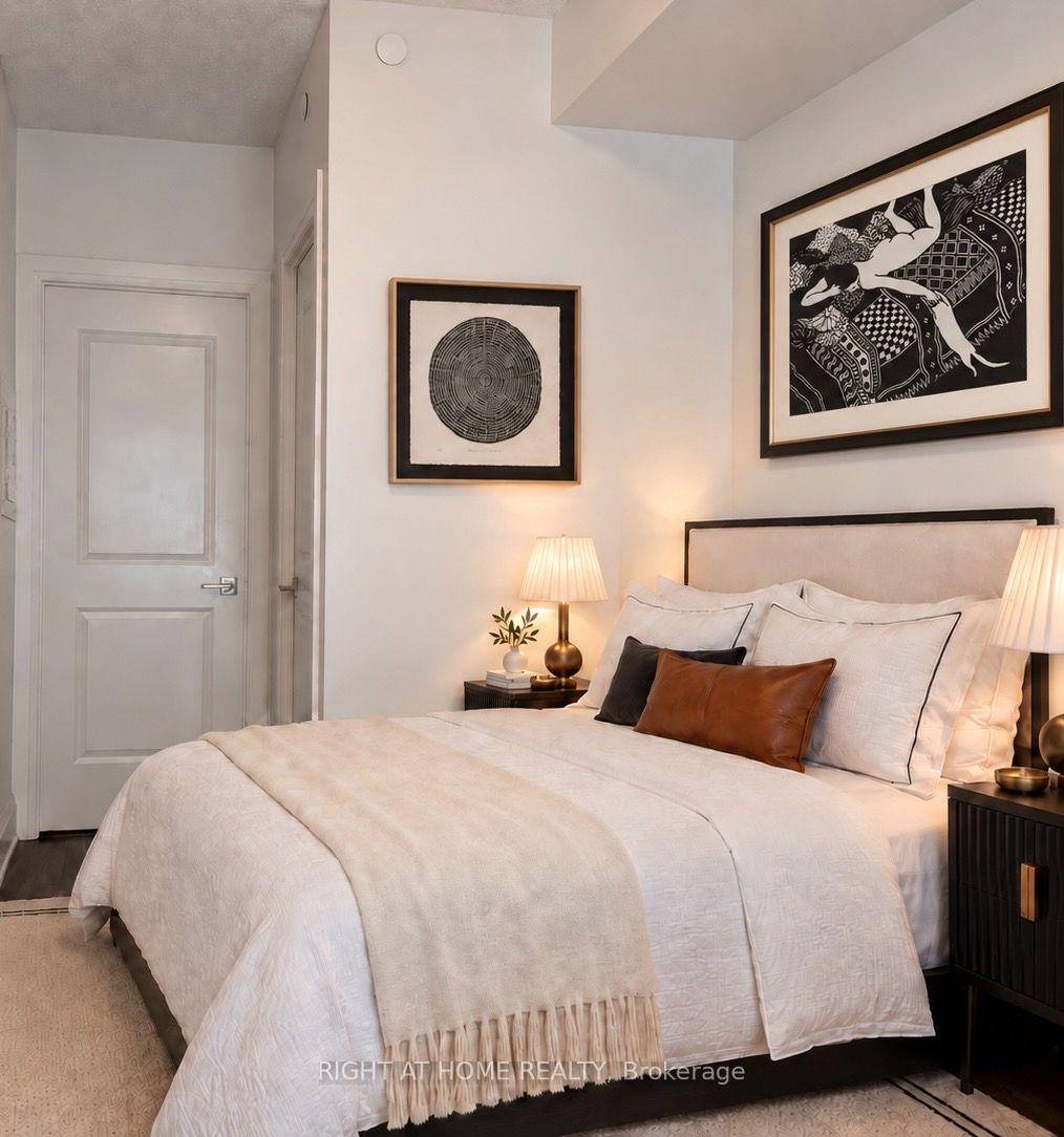 Photo 6 of Unit 404, 2 Old Mill Drive, Toronto, High Park-Swansea — HOMEH
