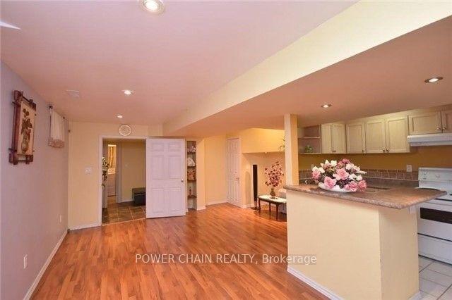 Photo 2 of Unit Bsmt, 542 Rossellini Drive, Mississauga, Meadowvale Village — HOMEH