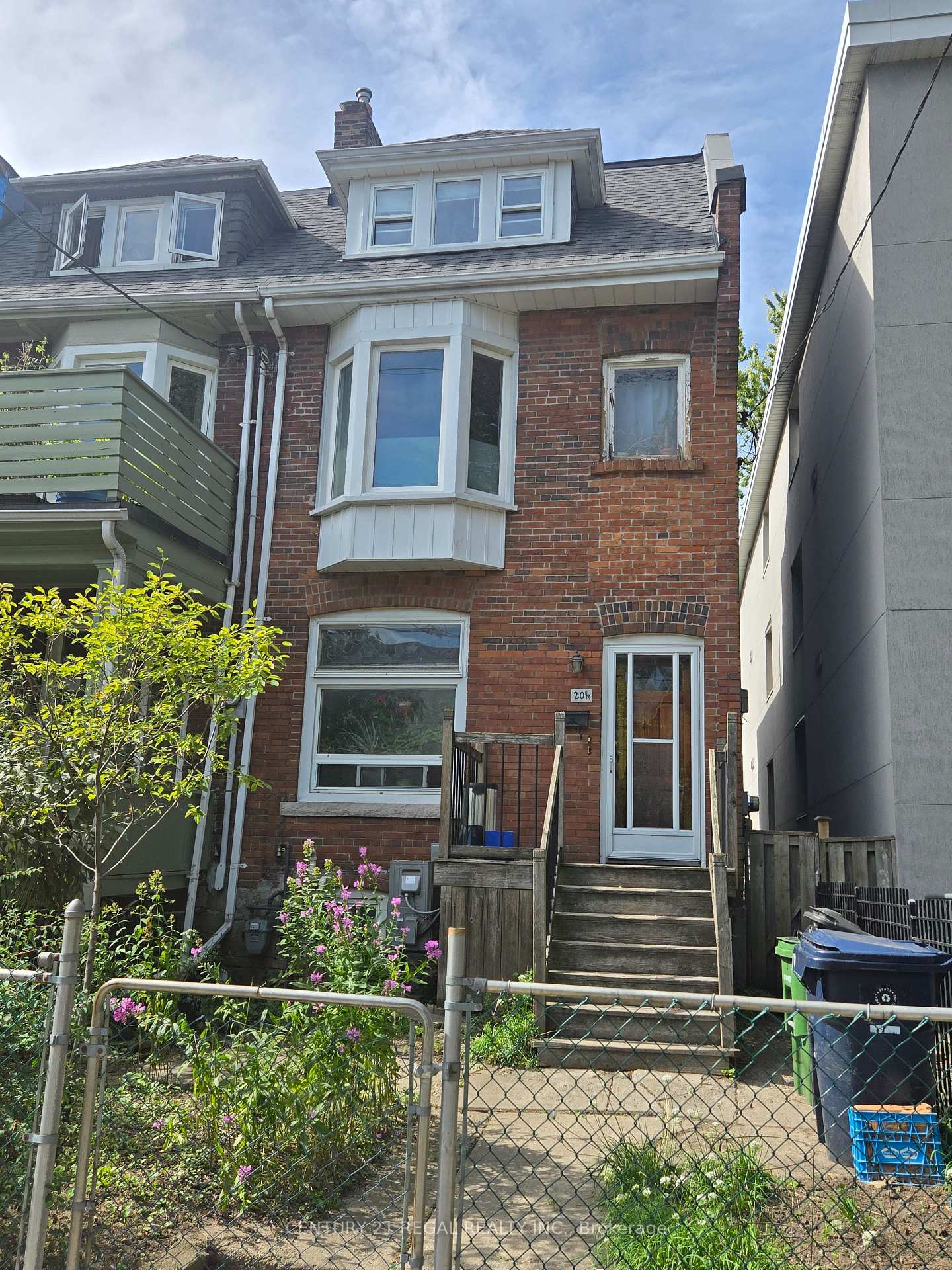 Photo of 201/2 O'hara Avenue NE