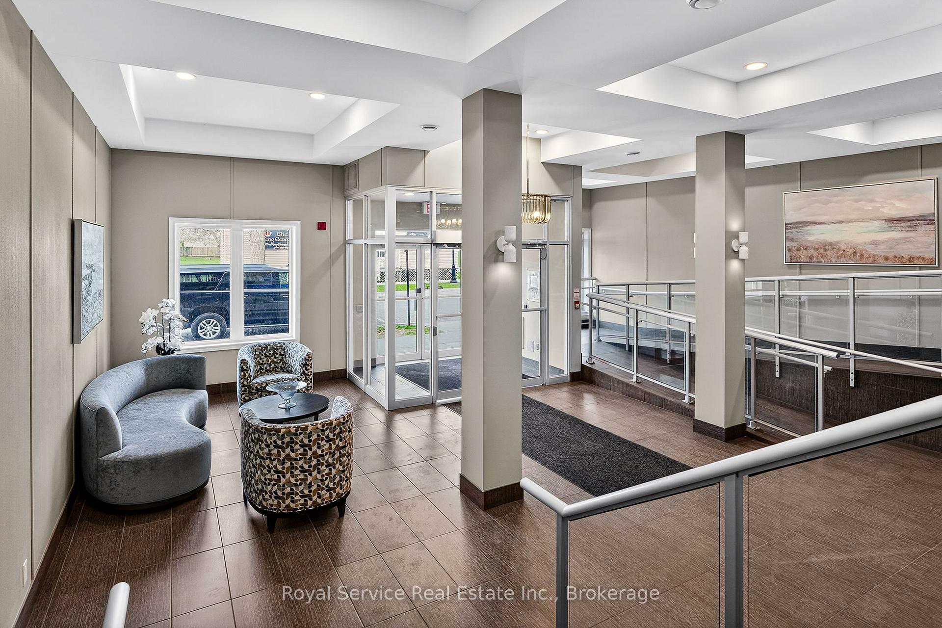 Photo 5 of Unit 206, 148 Third Street, Cobourg — HOMEH