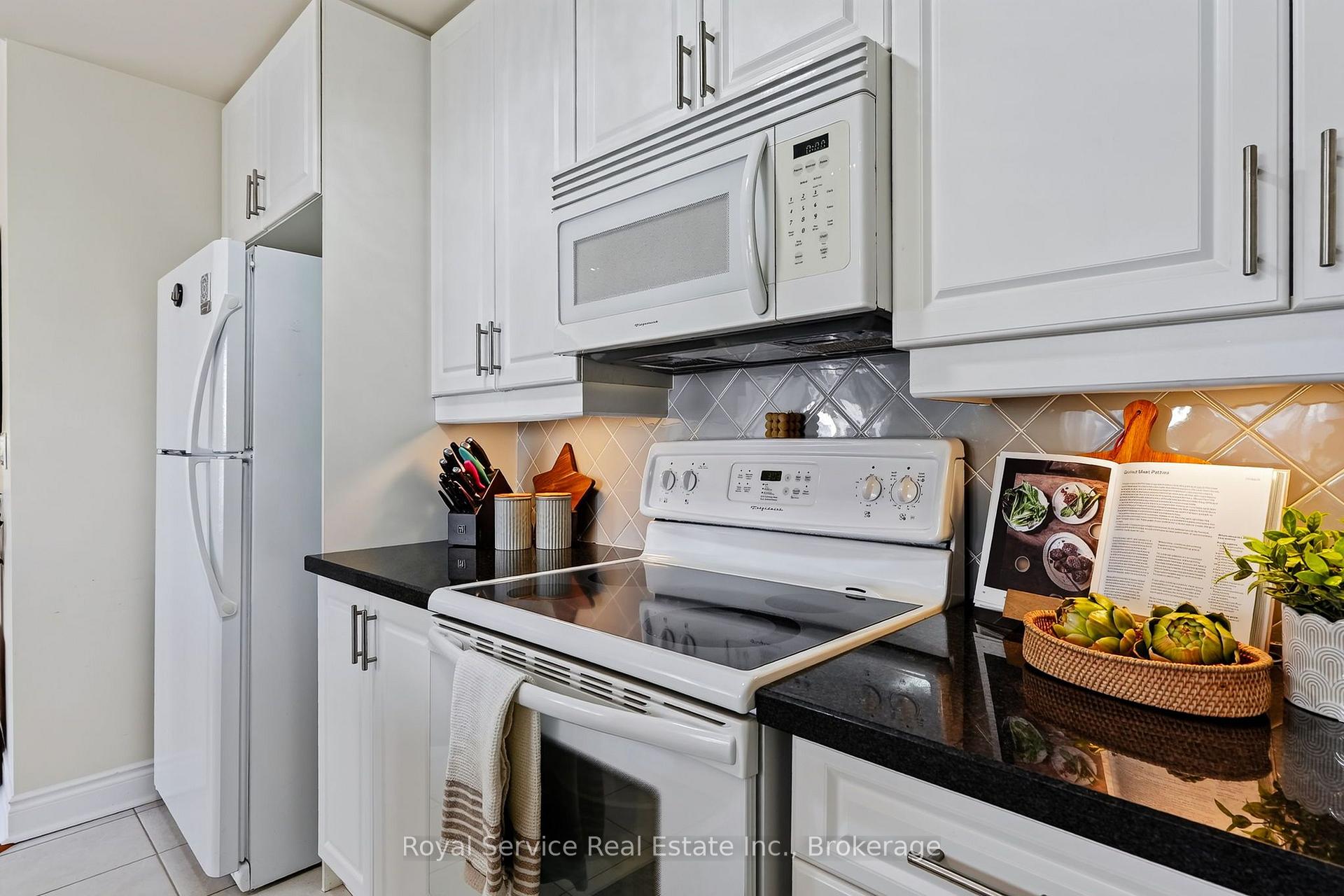 Photo 48 of Unit 206, 148 Third Street, Cobourg — HOMEH
