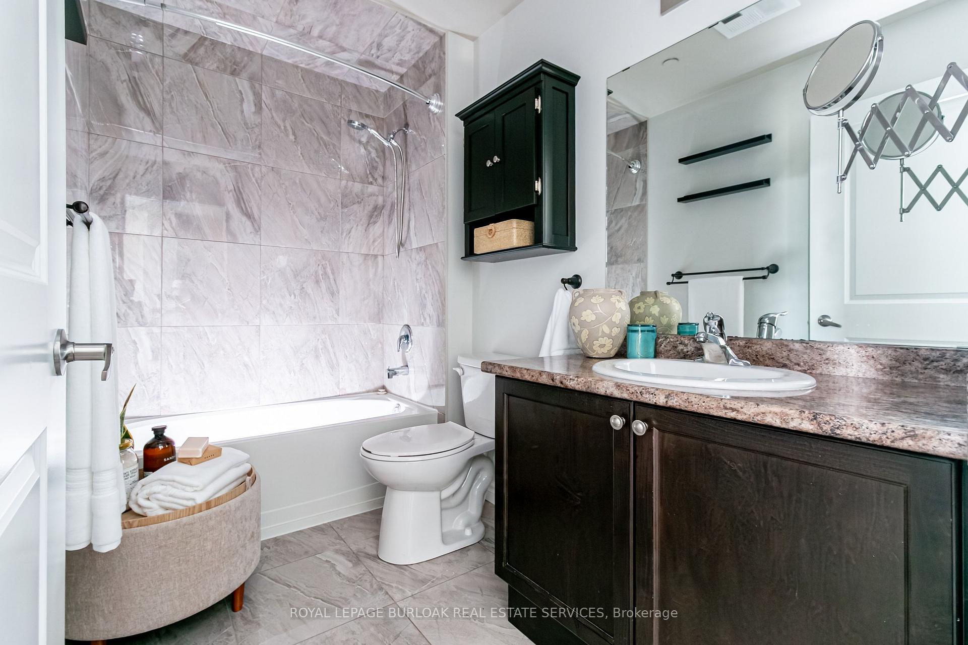 Photo 11 of Unit 221, 35 Southshore Crescent, Hamilton, Lakeshore — HOMEH