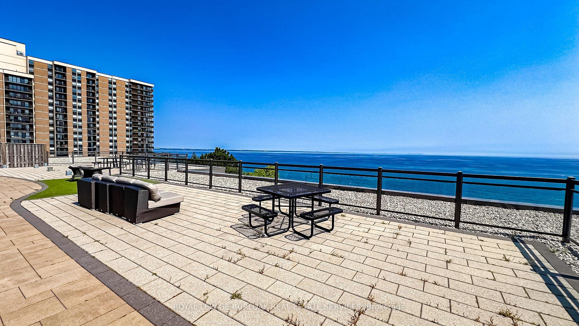 Photo 22 of Unit 221, 35 Southshore Crescent, Hamilton, Lakeshore — HOMEH