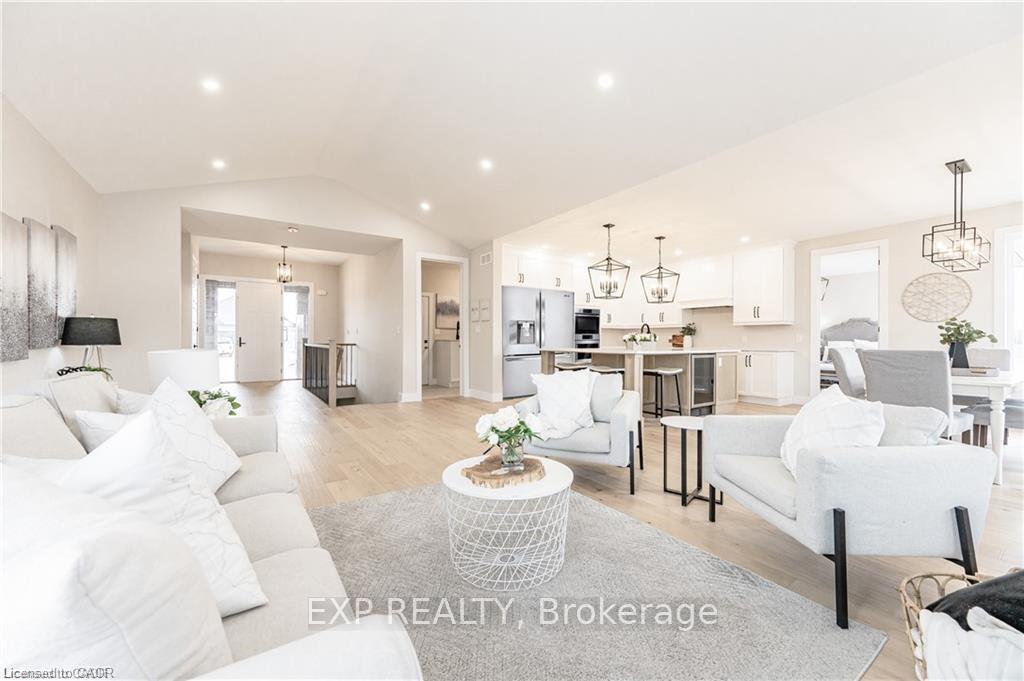 Photo 10 of 2088 Nithview Court, Perth East, North Easthope — HOMEH