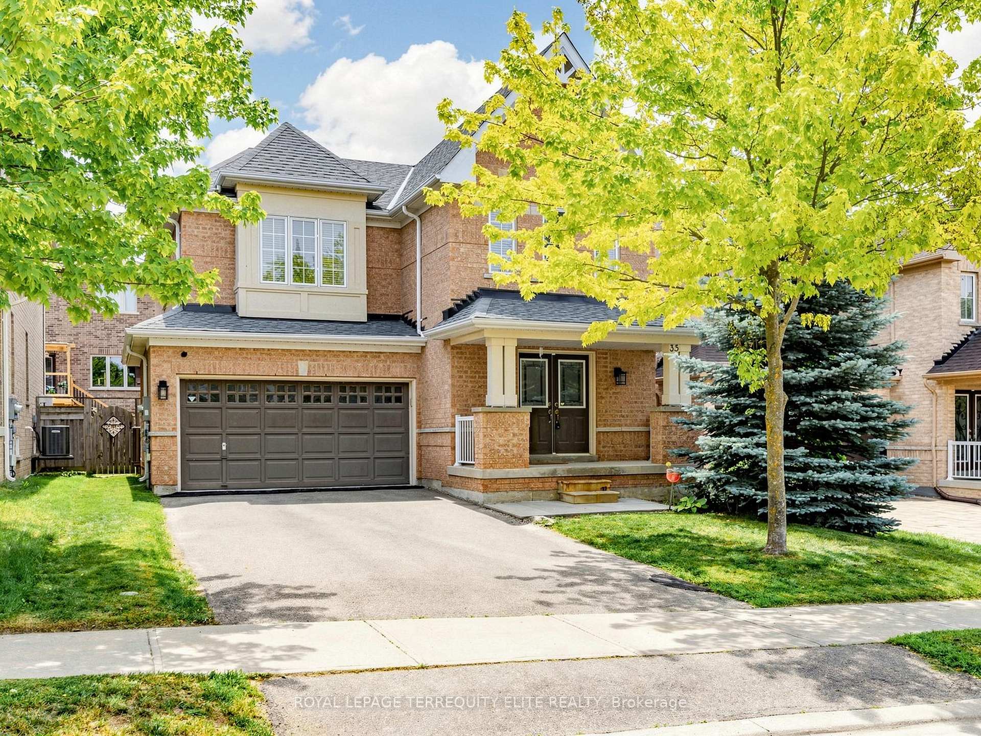 Front of 35 Mynden Way