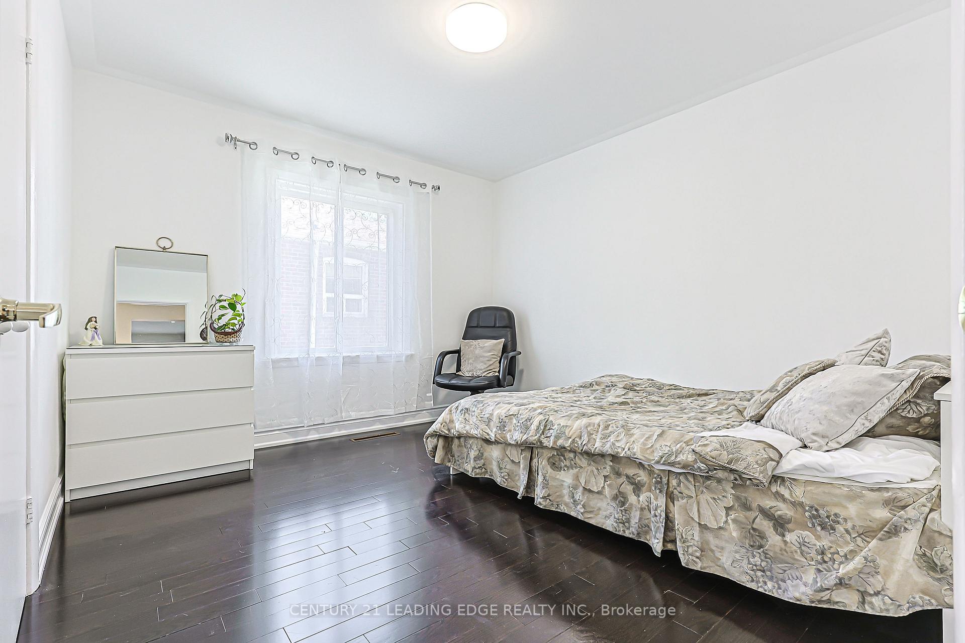 Photo 14 of 246 Ellington Drive, Scarborough, Wexford-Maryvale — HOMEH