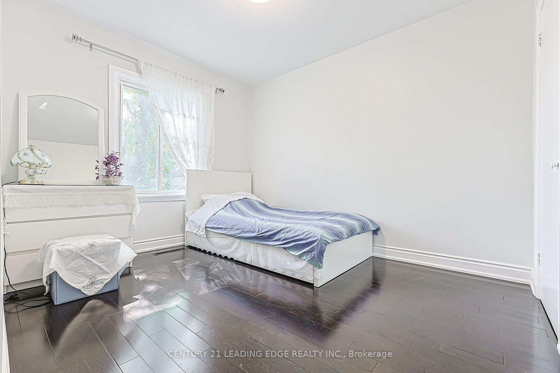 Photo 17 of 246 Ellington Drive, Scarborough, Wexford-Maryvale — HOMEH