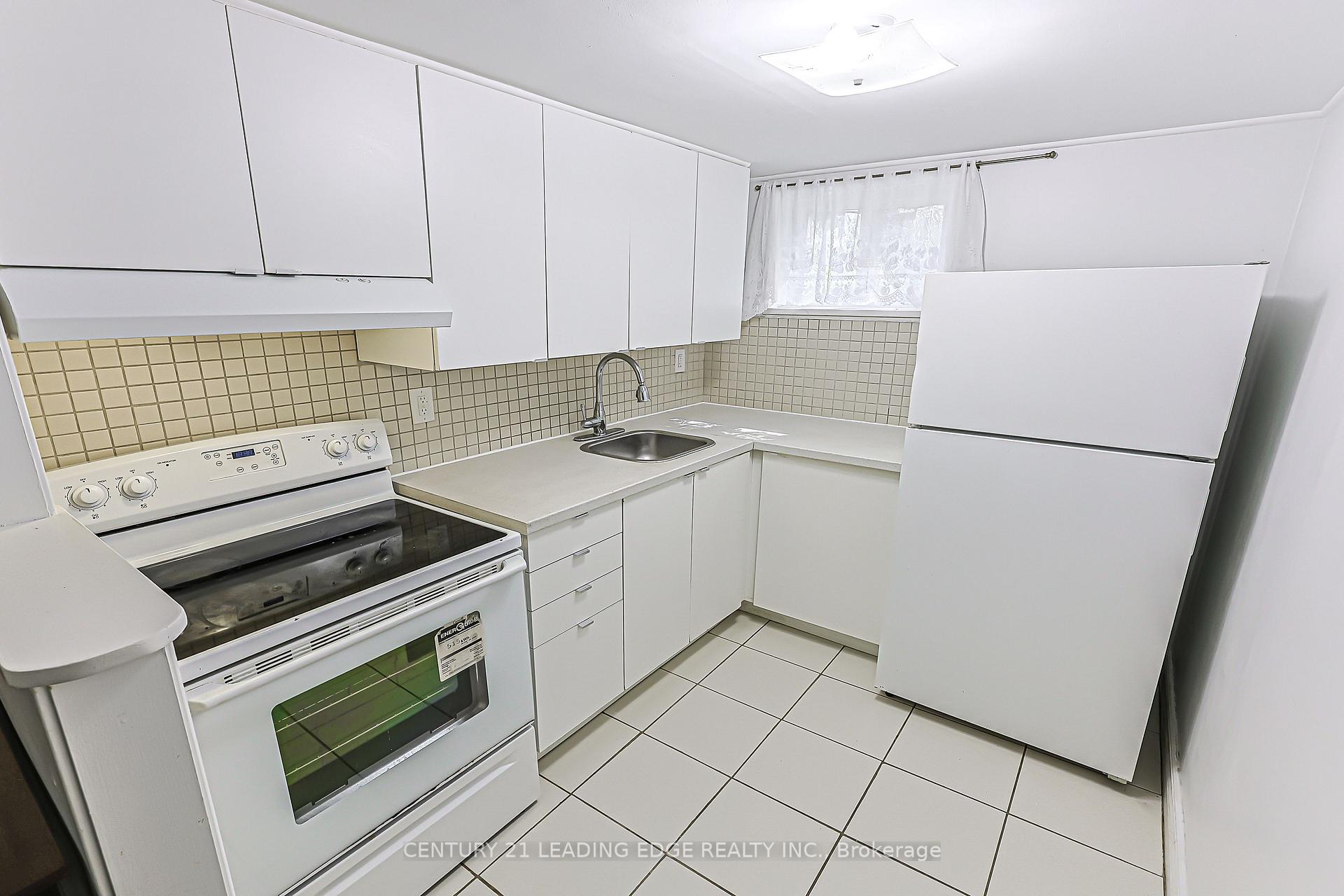 Photo 32 of 246 Ellington Drive, Scarborough, Wexford-Maryvale — HOMEH