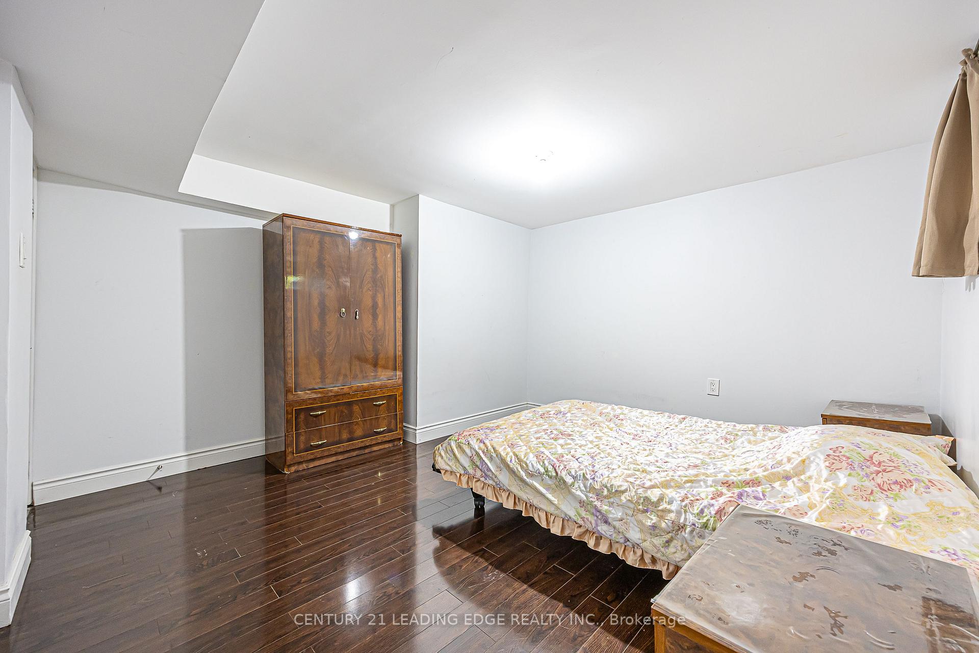 Photo 35 of 246 Ellington Drive, Scarborough, Wexford-Maryvale — HOMEH
