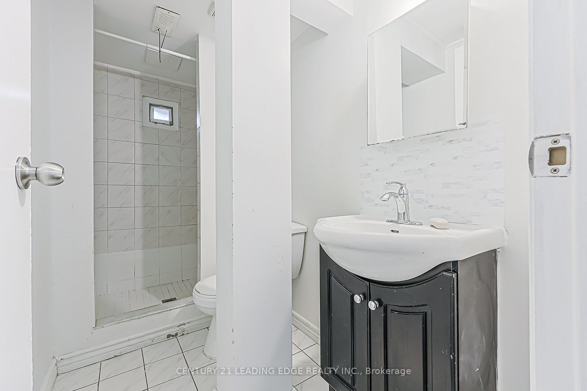 Photo 40 of 246 Ellington Drive, Scarborough, Wexford-Maryvale — HOMEH