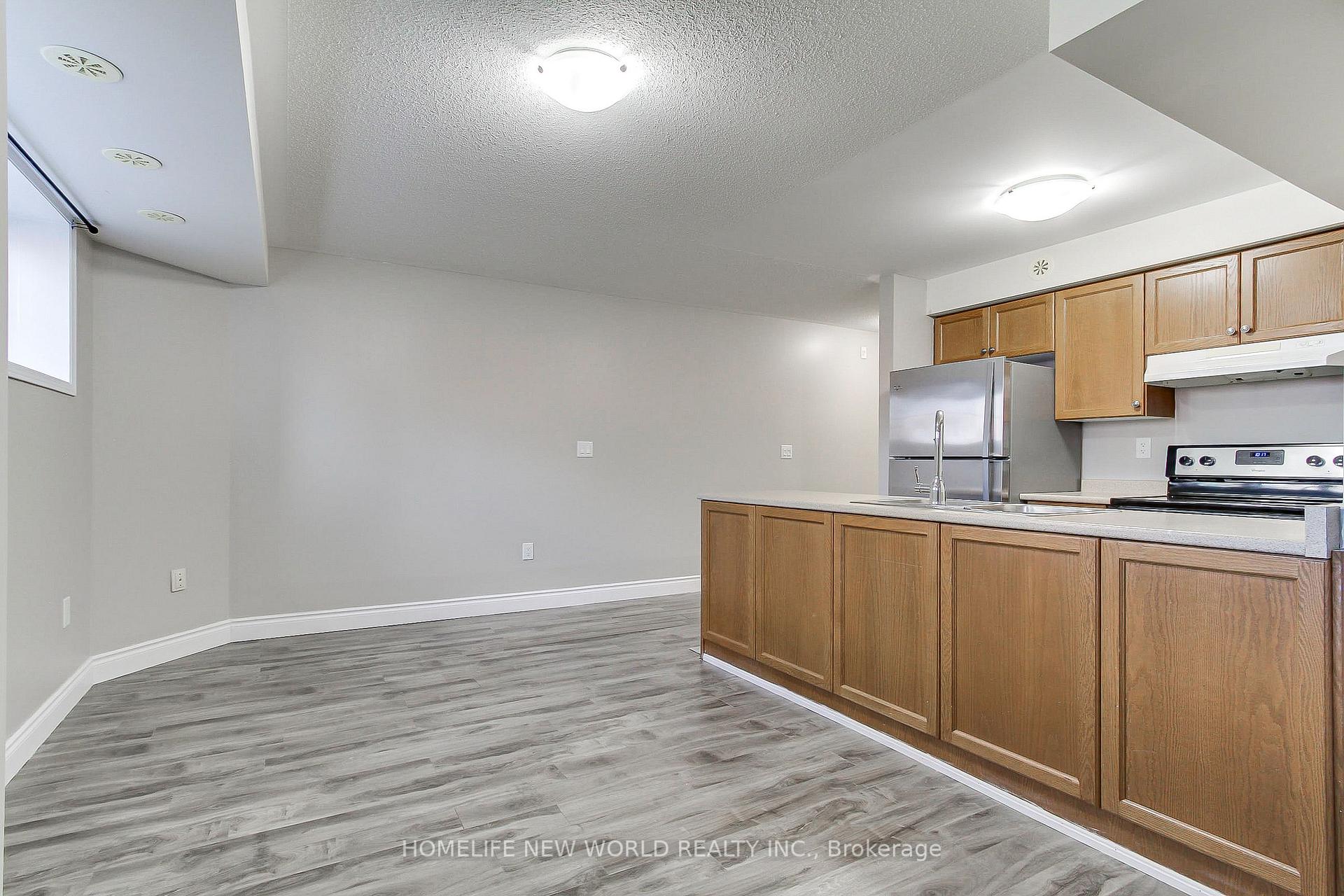 Photo 10 of Unit 3, 133 Isaac Devins Boulevard, North York, Humberlea-Pelmo Park — HOMEH