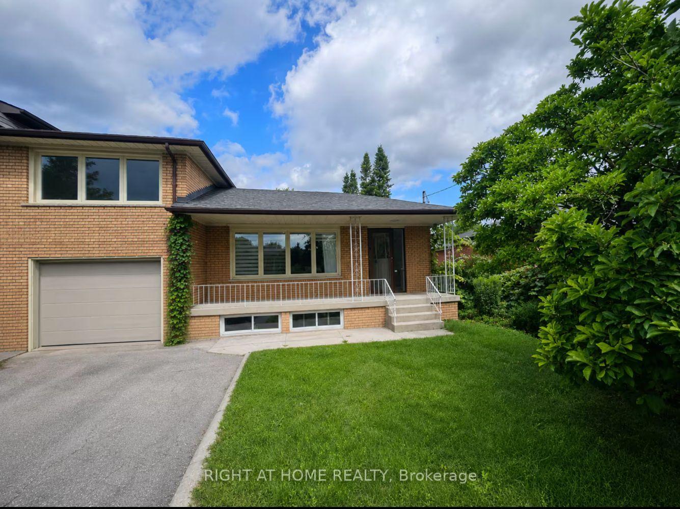 Photo 1 of Unit UPPER LEVEL, 26 Wedgewood Drive, North York, Newtonbrook East — HOMEH