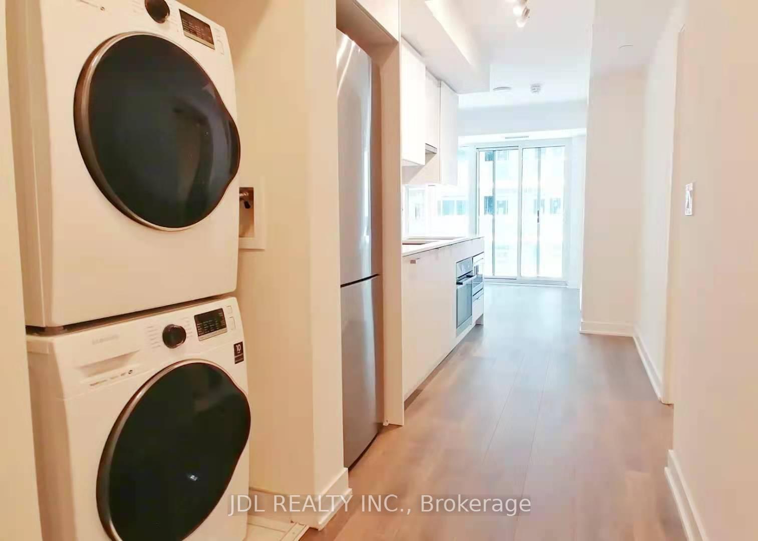 Photo of Unit 3008, 99 Broadway Avenue