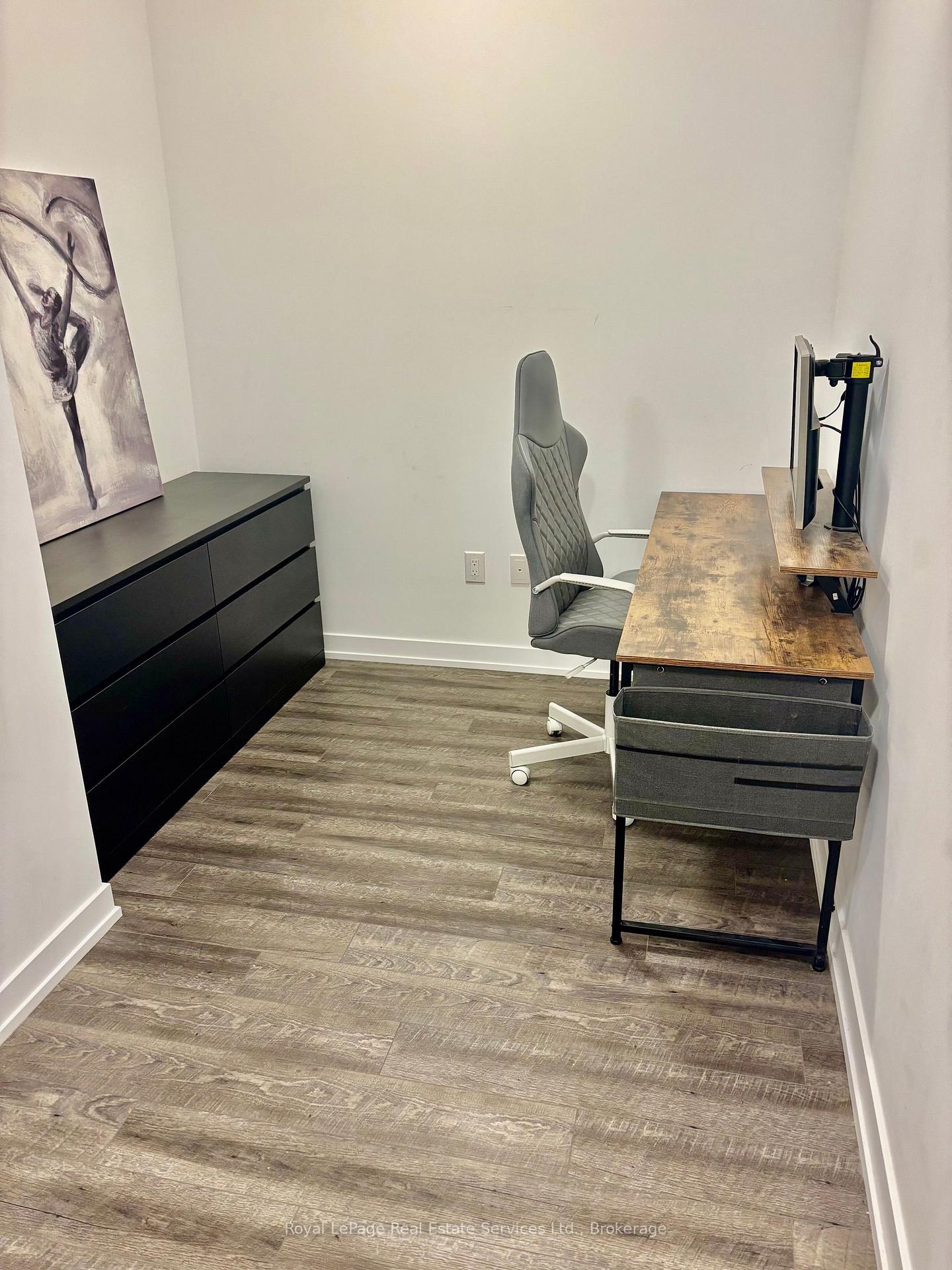 Photo 7 of Unit 814, 450 Dundas Street, Hamilton, Waterdown — HOMEH
