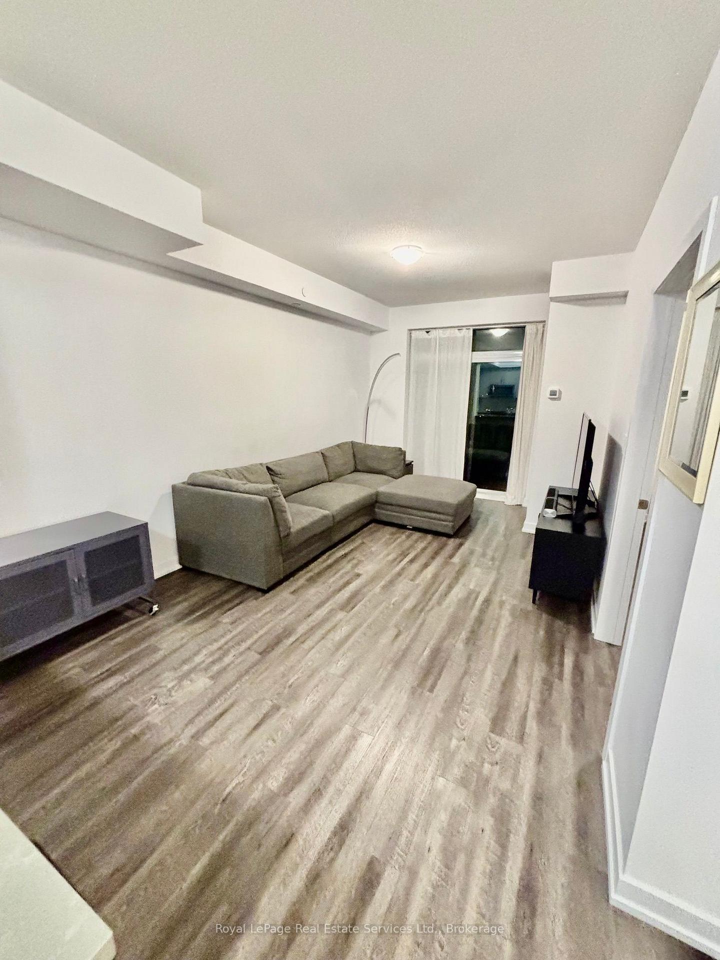 Photo 9 of Unit 814, 450 Dundas Street, Hamilton, Waterdown — HOMEH
