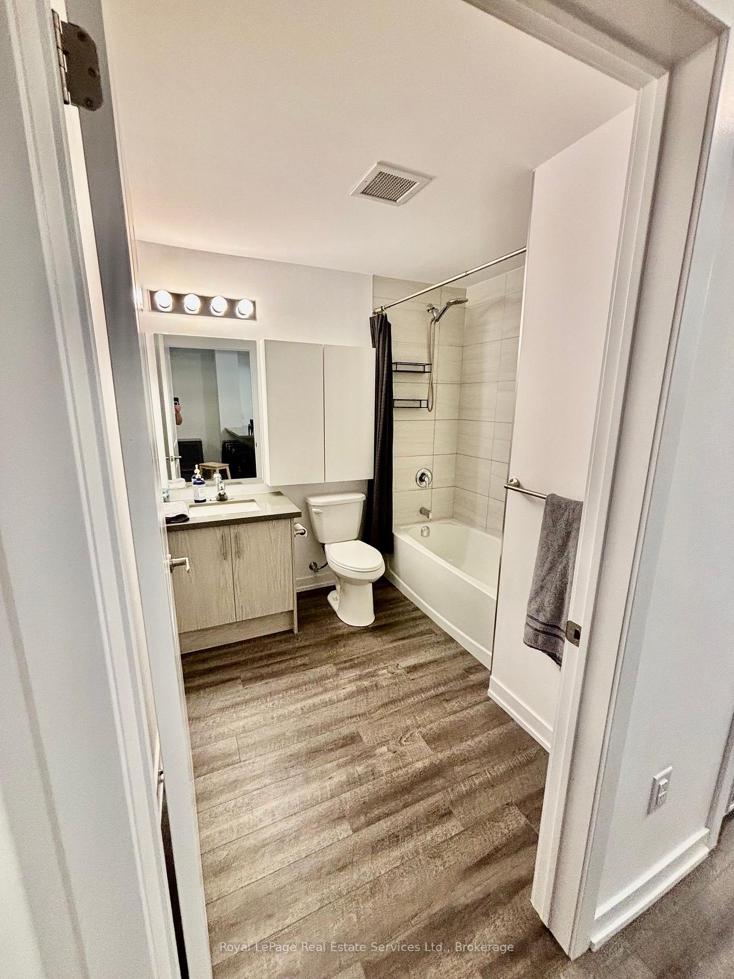 Photo 13 of Unit 814, 450 Dundas Street, Hamilton, Waterdown — HOMEH