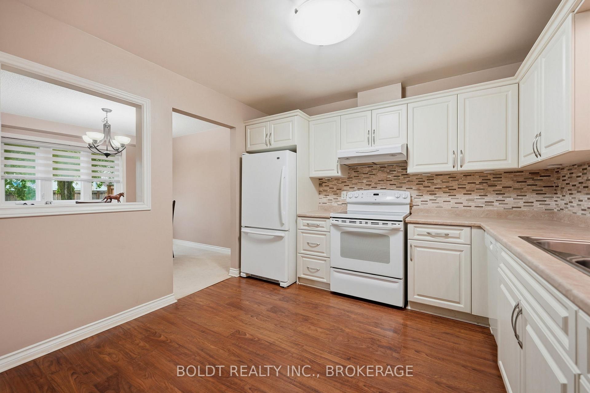 Photo 6 of Unit 25, 275 Pelham Road, St. Catharines, Rykert/Vansickle — HOMEH