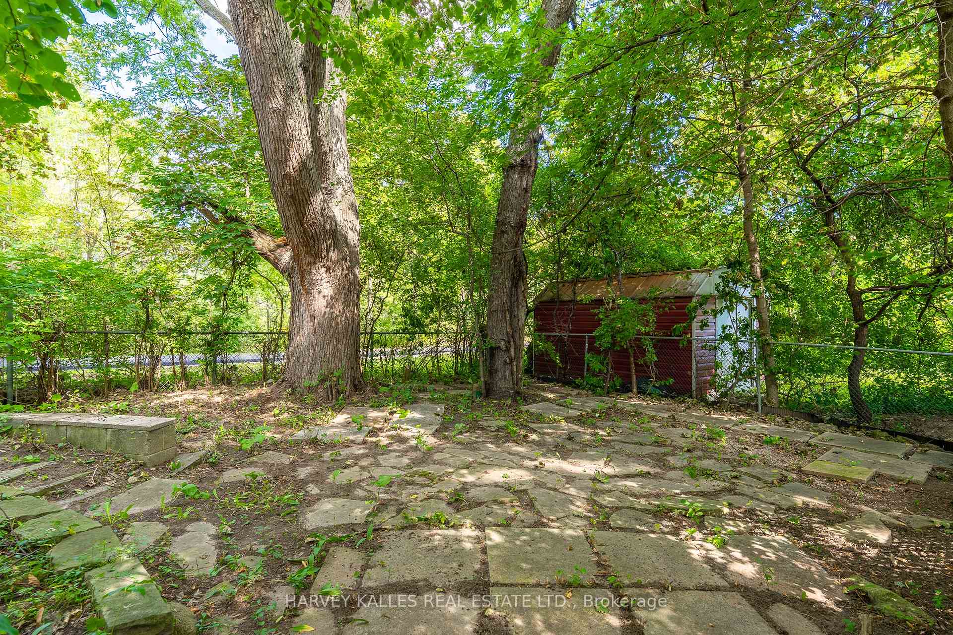 Photo 35 of 2258 Brookhurst Road, Mississauga, Clarkson — HOMEH