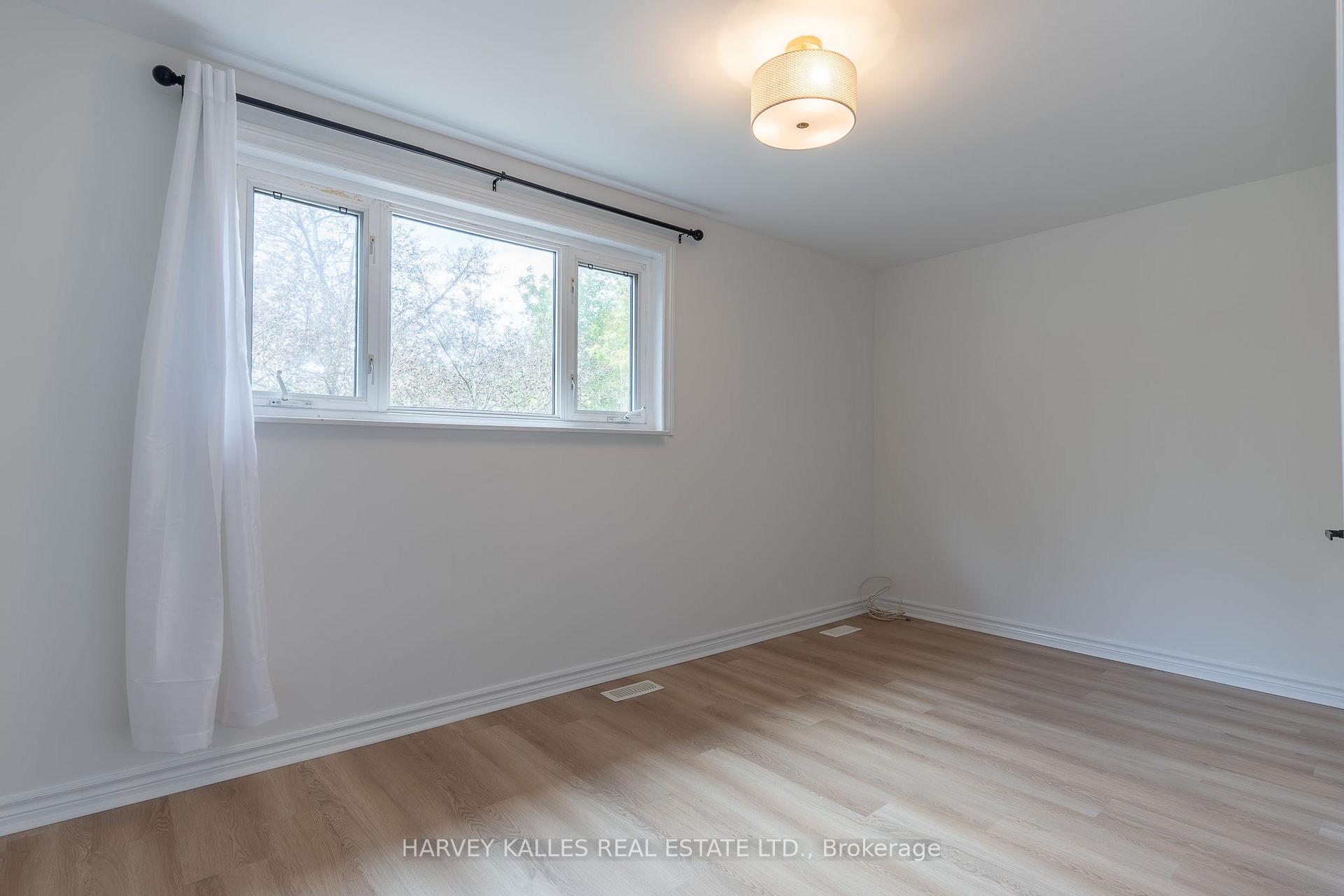 Photo 47 of 2258 Brookhurst Road, Mississauga, Clarkson — HOMEH