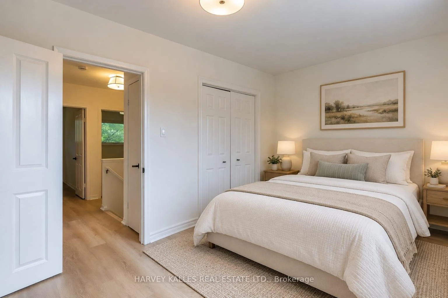 Photo 13 of 2258 Brookhurst Road, Mississauga, Clarkson — HOMEH