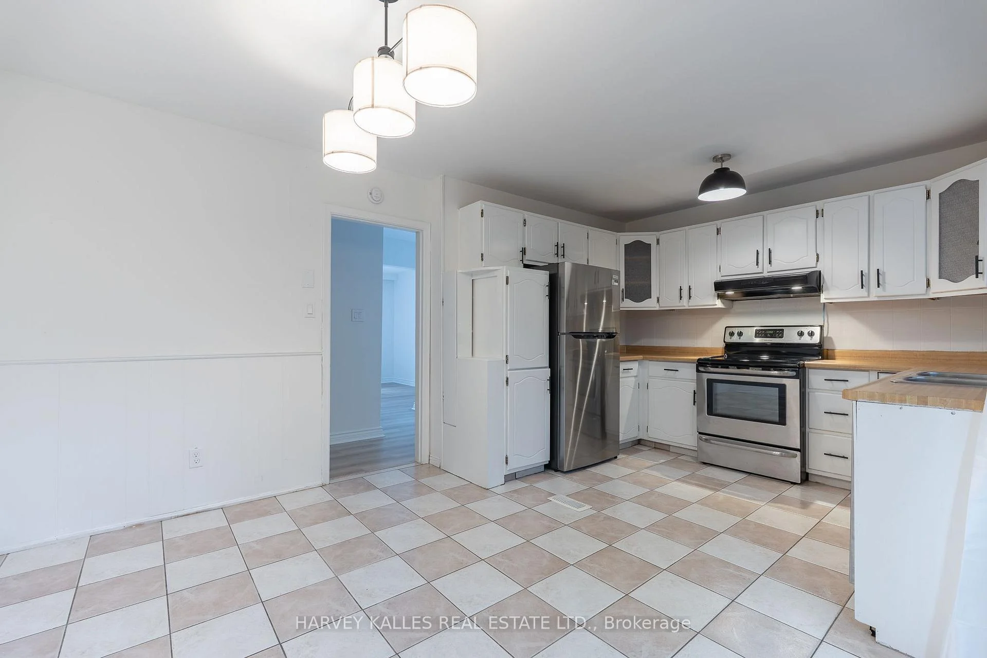Photo 14 of 2258 Brookhurst Road, Mississauga, Clarkson — HOMEH