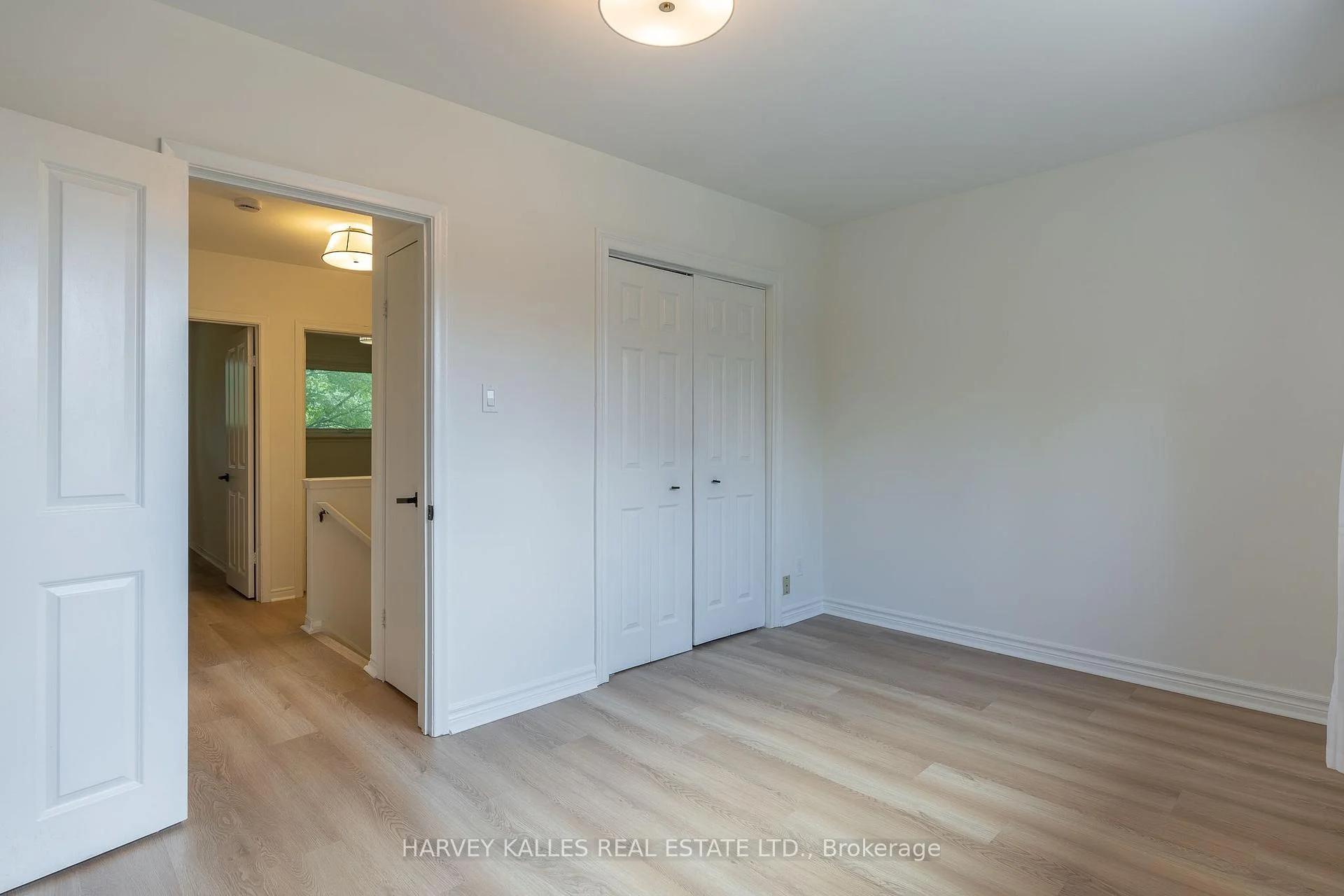 Photo 24 of 2258 Brookhurst Road, Mississauga, Clarkson — HOMEH