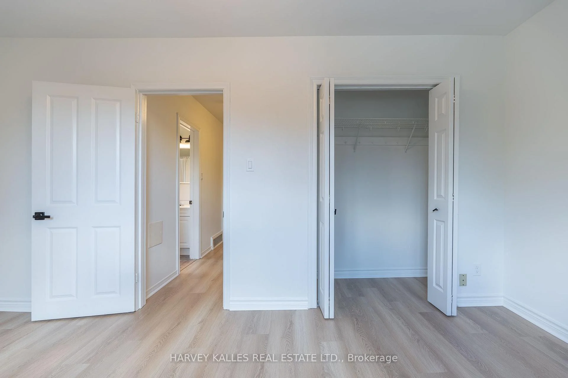 Photo 36 of 2258 Brookhurst Road, Mississauga, Clarkson — HOMEH