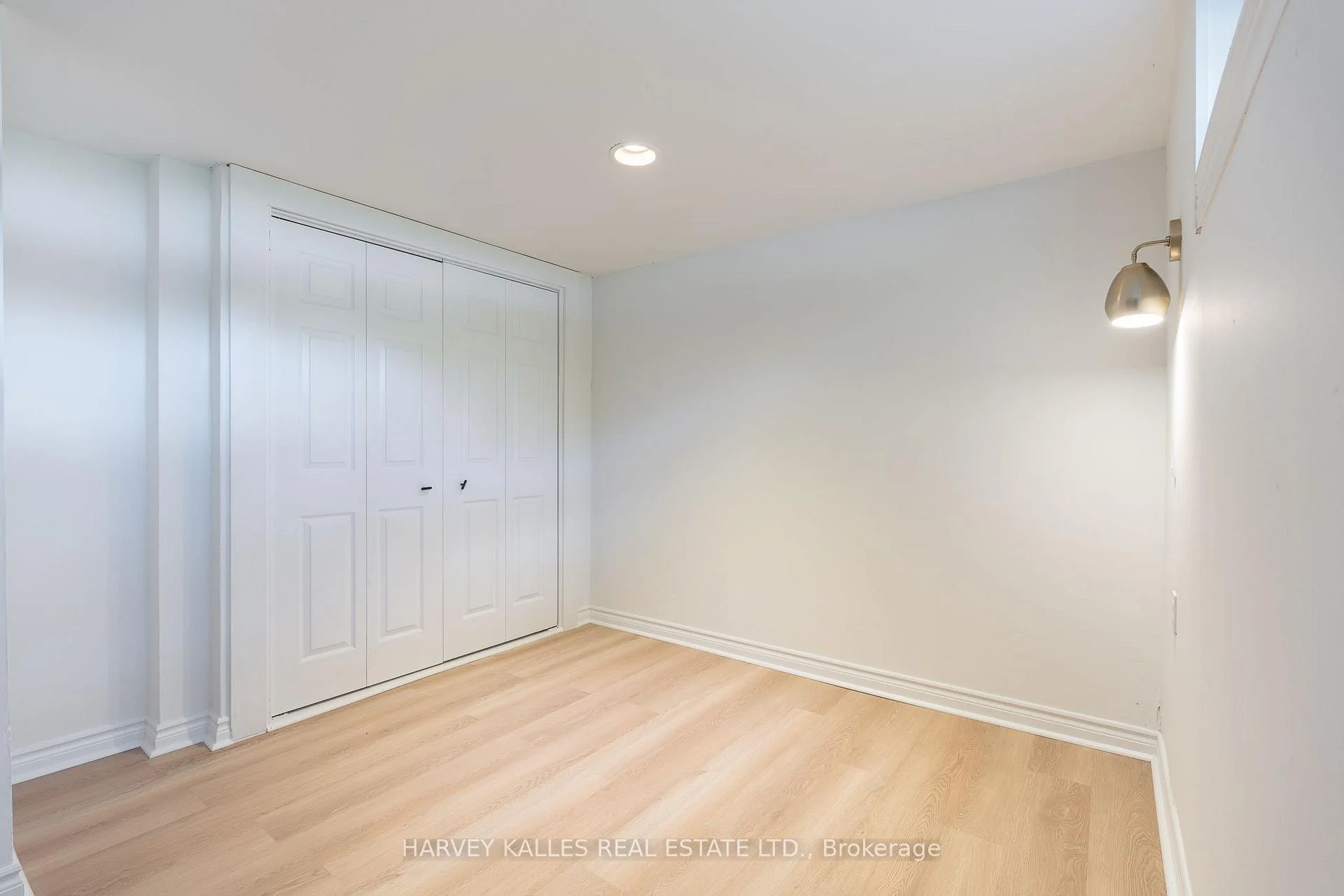 Photo 42 of 2258 Brookhurst Road, Mississauga, Clarkson — HOMEH
