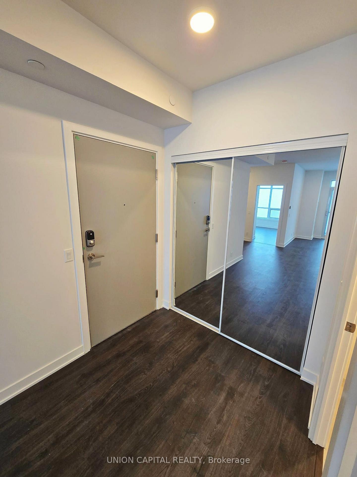Photo 10 of Unit 3301A, 30 Upper Mall Way, Vaughan, Brownridge — HOMEH