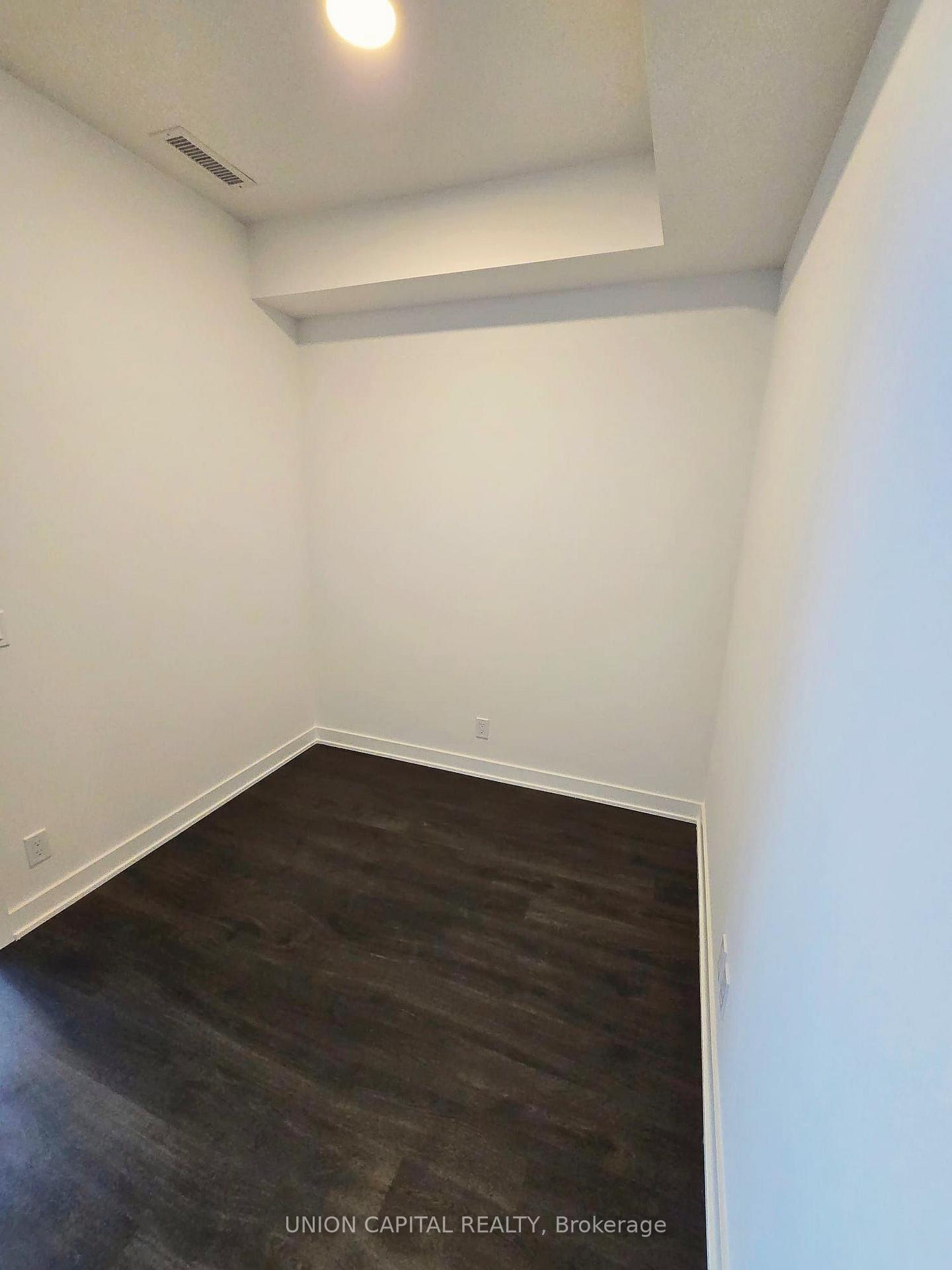 Photo 11 of Unit 3301A, 30 Upper Mall Way, Vaughan, Brownridge — HOMEH