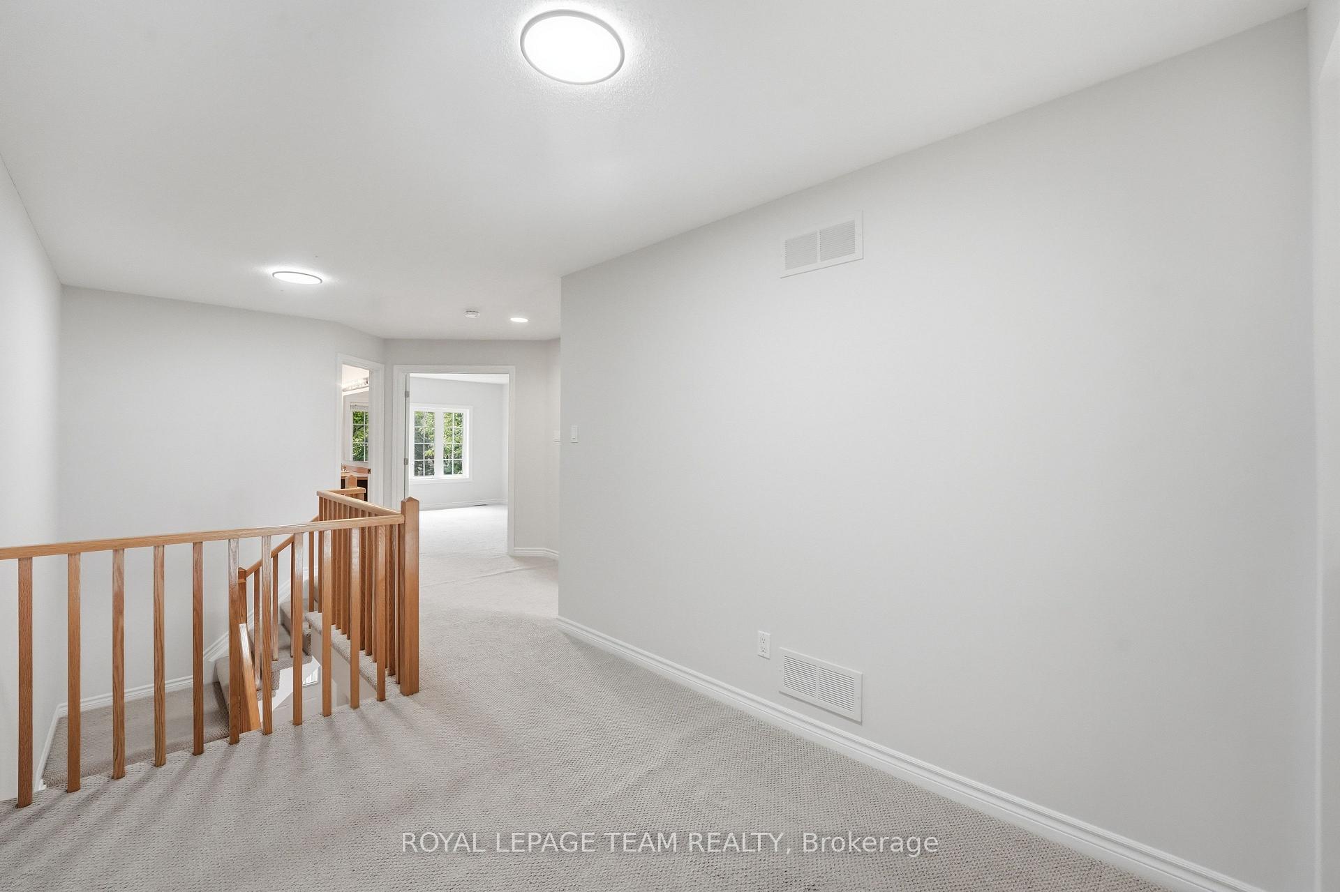 Photo 19 of 239 Tandalee Crescent, Ottawa, Kanata - Emerald Meadows/Trailwest — HOMEH