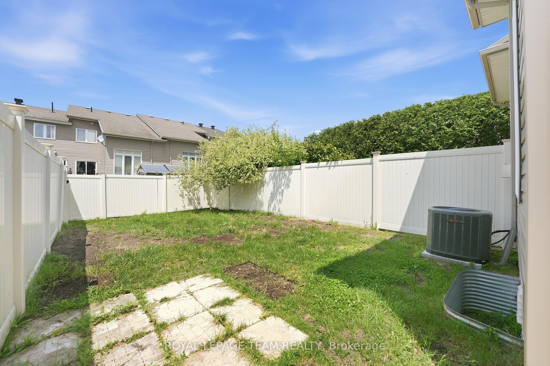 Photo 38 of 239 Tandalee Crescent, Ottawa, Kanata - Emerald Meadows/Trailwest — HOMEH