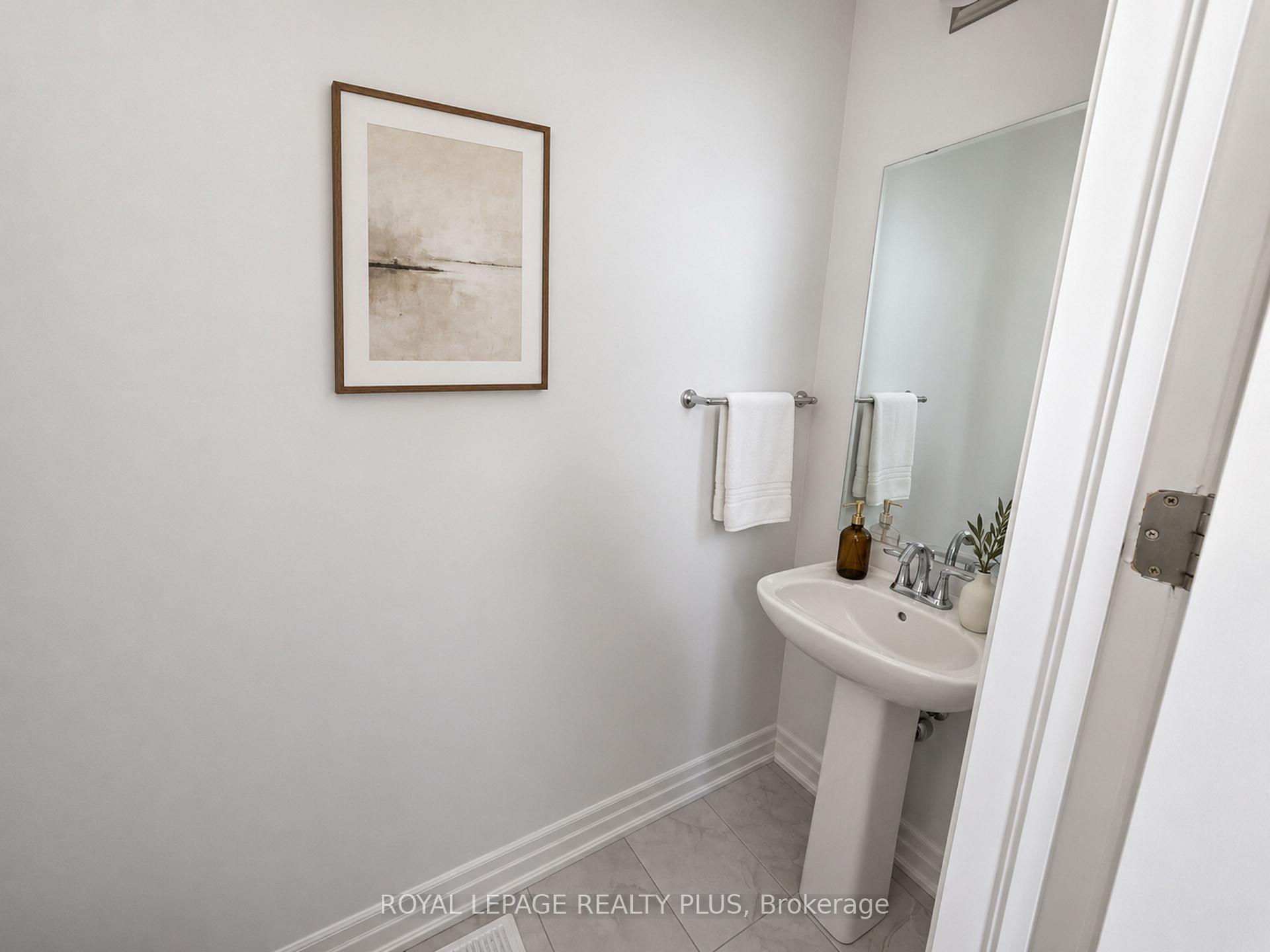 Photo 5 of 1362 Marblehead Road, Oakville, Northwest — HOMEH