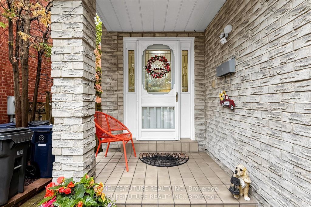 Photo 6 of 86 Halfmoon Square, Scarborough, Highland Creek — HOMEH