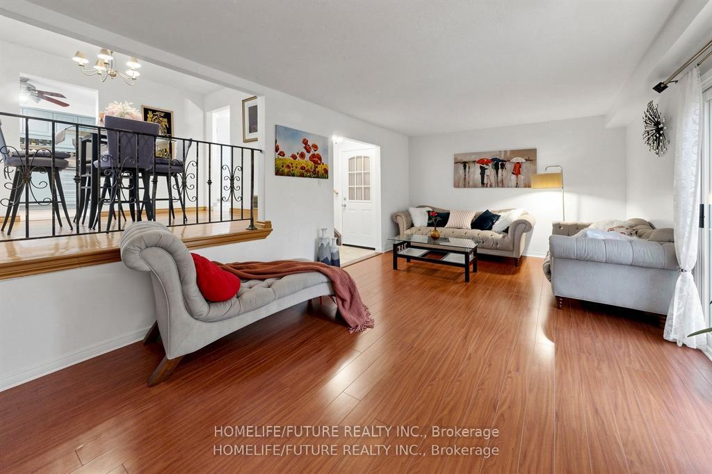Photo 8 of 86 Halfmoon Square, Scarborough, Highland Creek — HOMEH