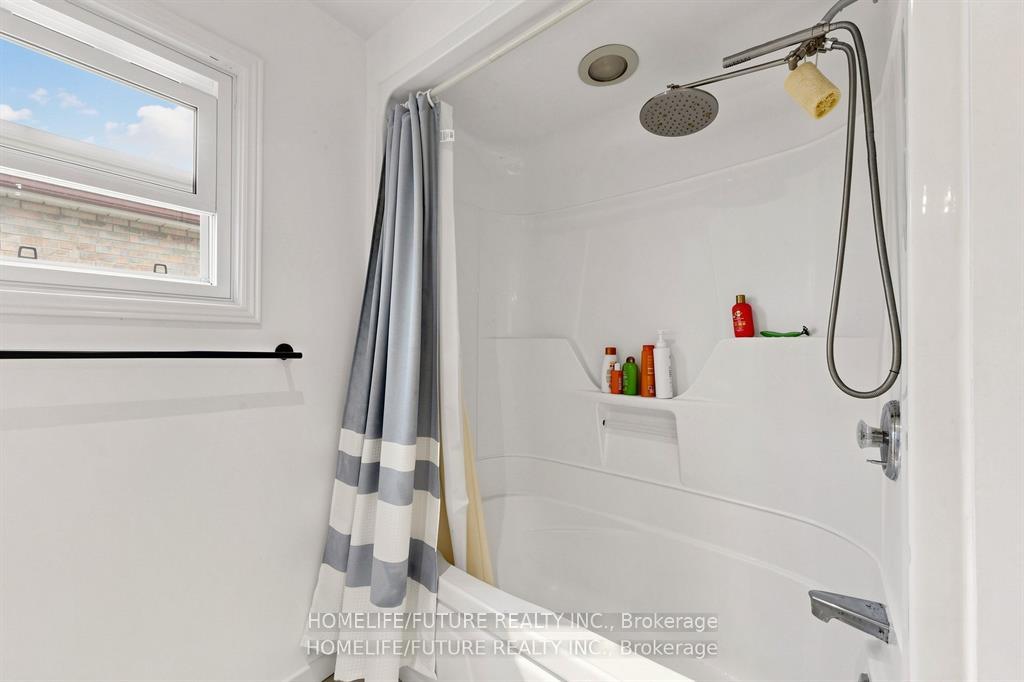 Photo 33 of 86 Halfmoon Square, Scarborough, Highland Creek — HOMEH