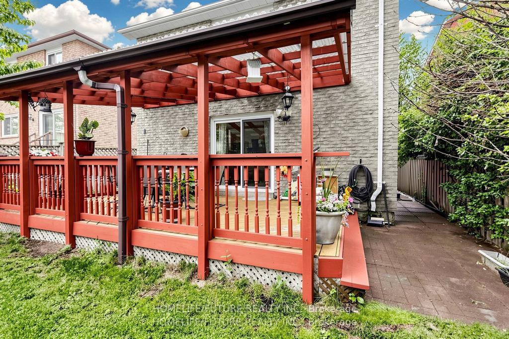 Photo 40 of 86 Halfmoon Square, Scarborough, Highland Creek — HOMEH