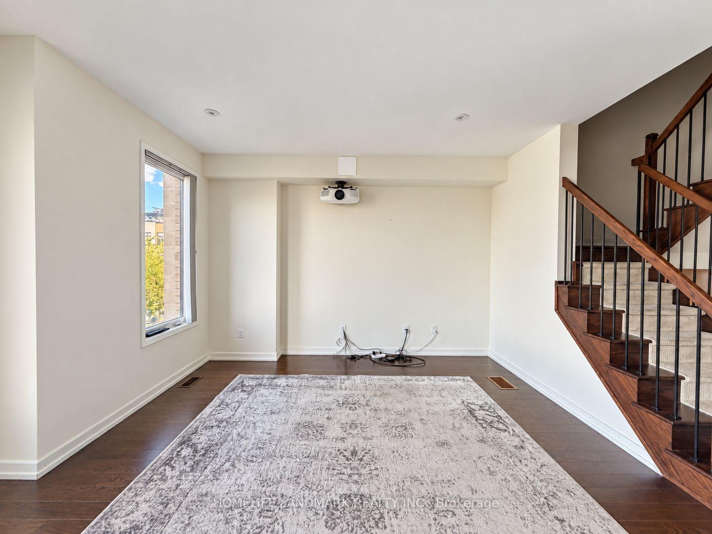 Photo 4 of Unit 3, 211 Squire Crescent, Oakville, Glenorchy — HOMEH