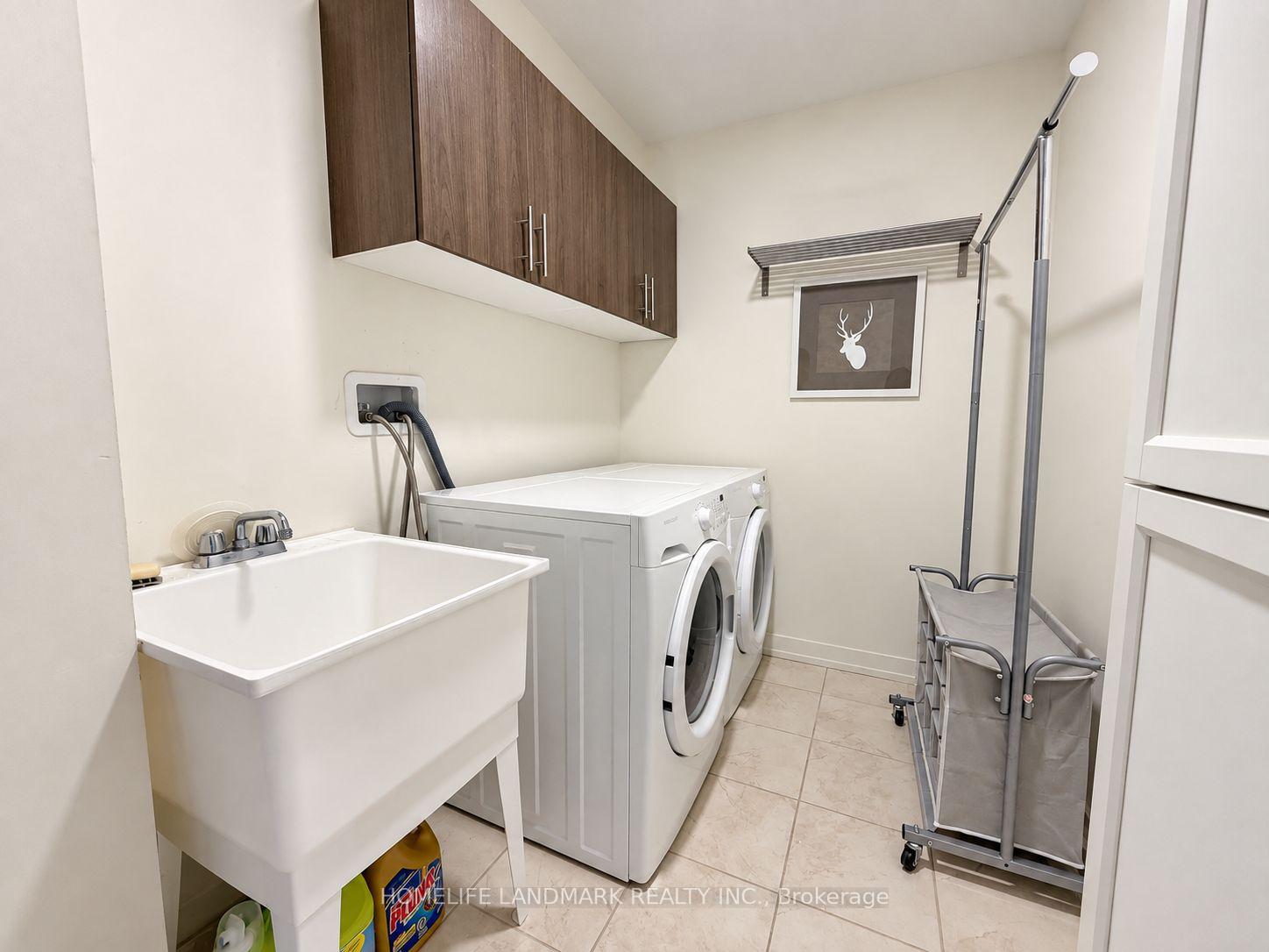 Photo 12 of Unit 3, 211 Squire Crescent, Oakville, Glenorchy — HOMEH