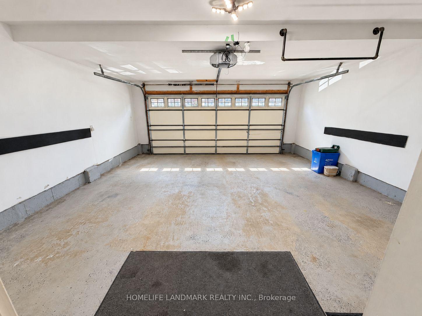 Photo 13 of Unit 3, 211 Squire Crescent, Oakville, Glenorchy — HOMEH