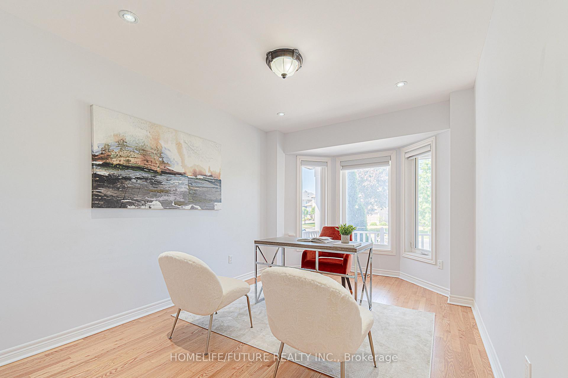 Photo 15 of 42 Boxwood Crescent, Markham, Rouge Fairways — HOMEH