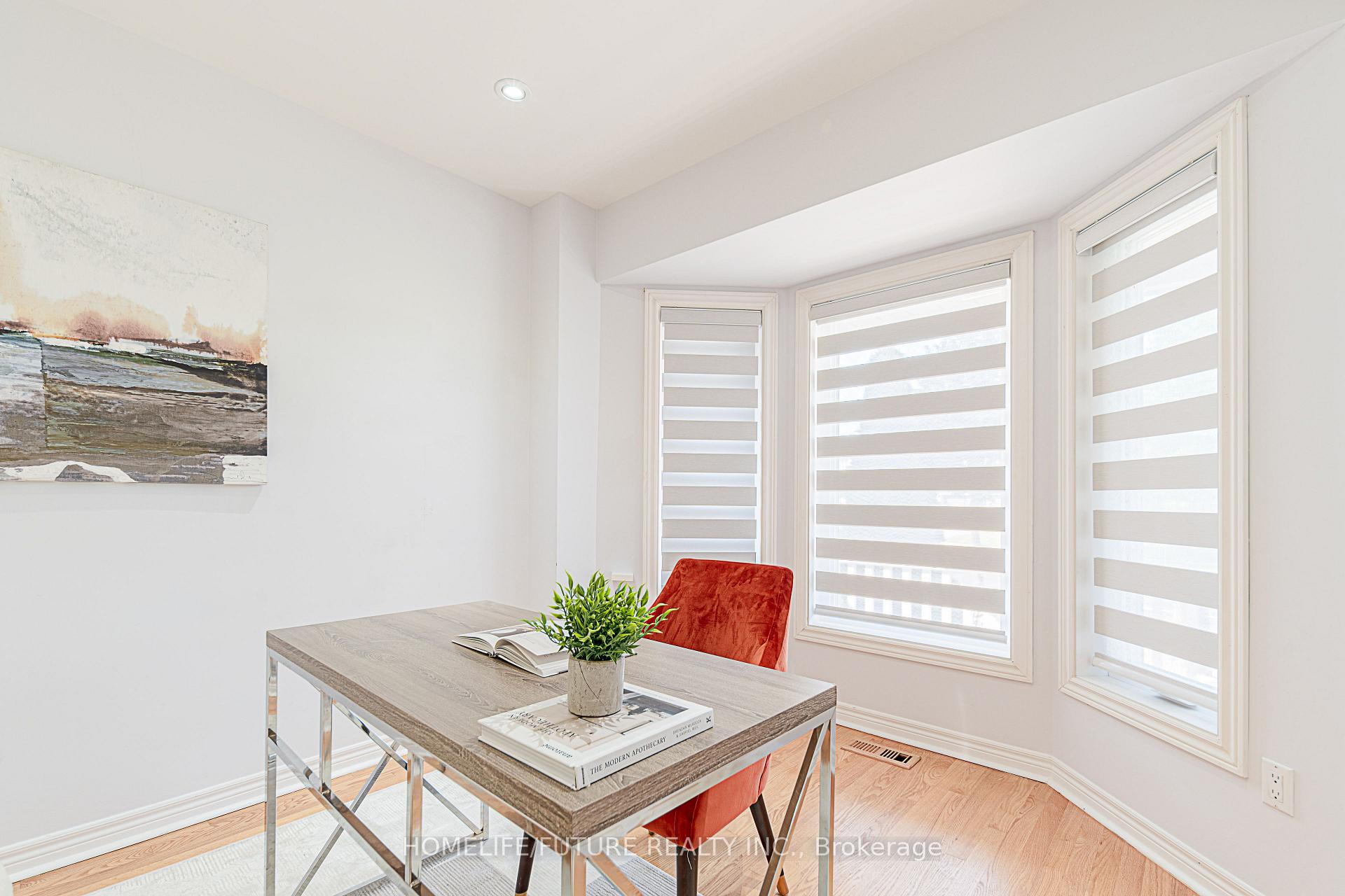 Photo 16 of 42 Boxwood Crescent, Markham, Rouge Fairways — HOMEH