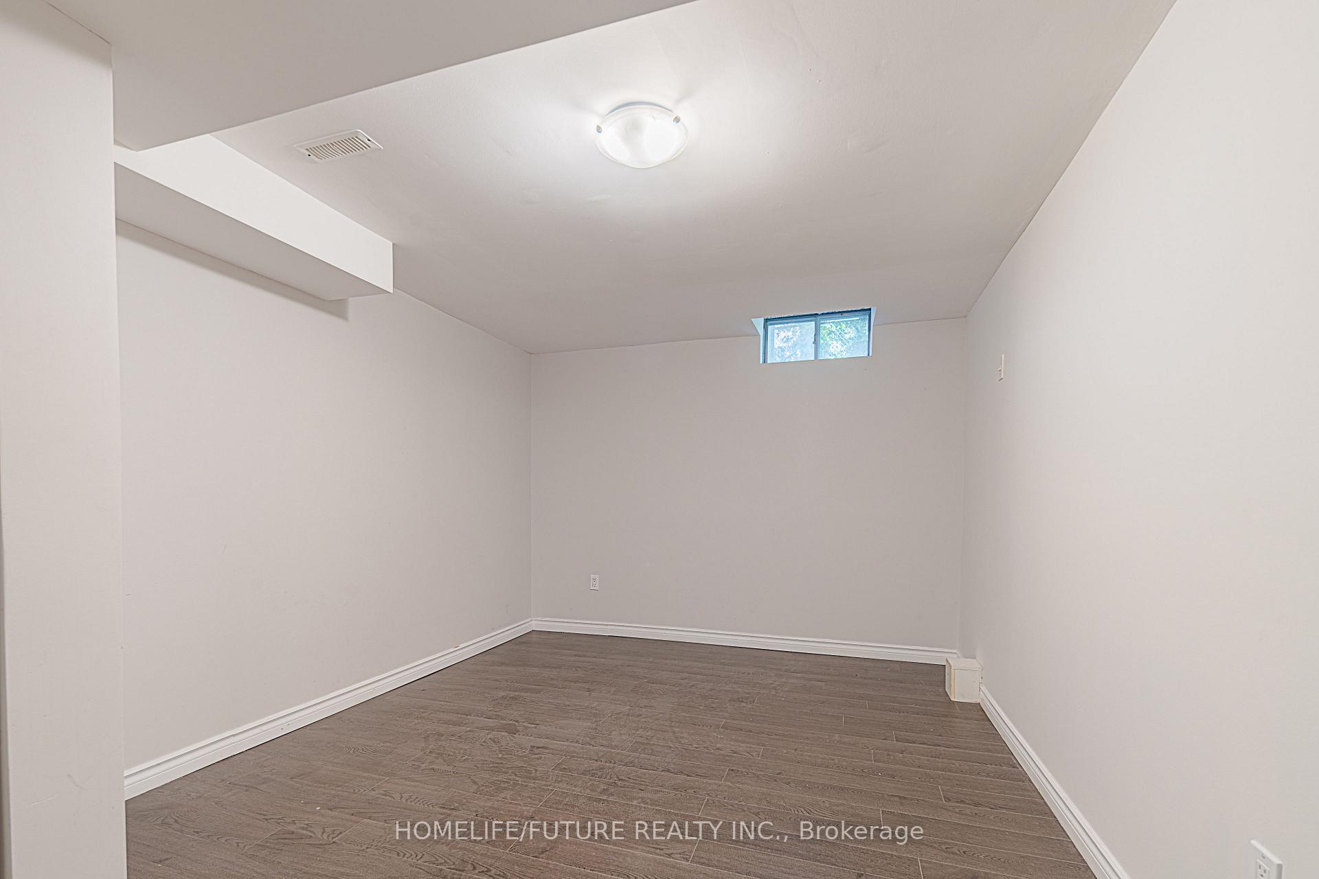 Photo 38 of 42 Boxwood Crescent, Markham, Rouge Fairways — HOMEH